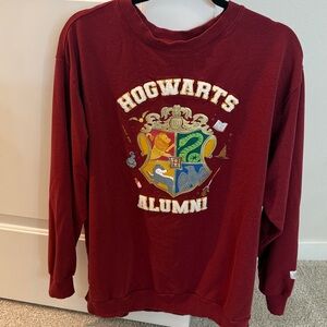 Little sleepies women’s medium Harry Potter Alumni Red crewneck